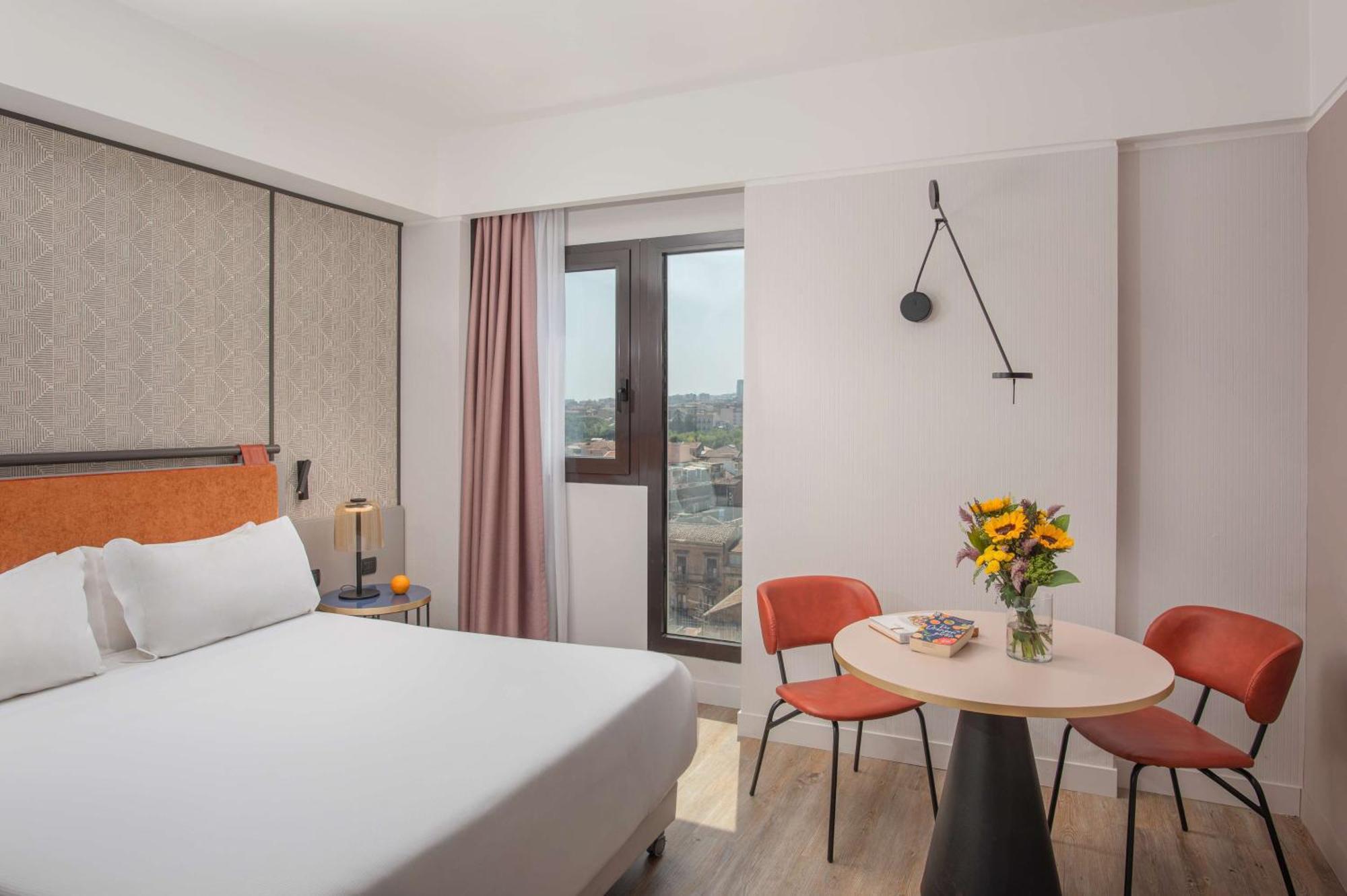 Hotel Nh Centro 4*
