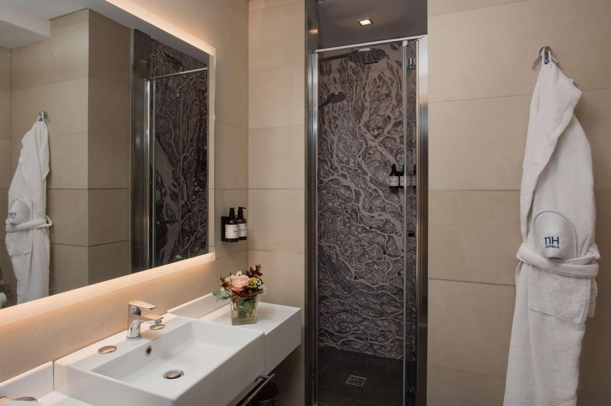 Hotel Nh Centro 4*