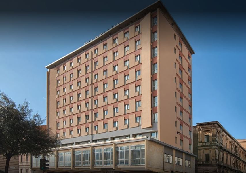 Nh Centro Hotel 4*