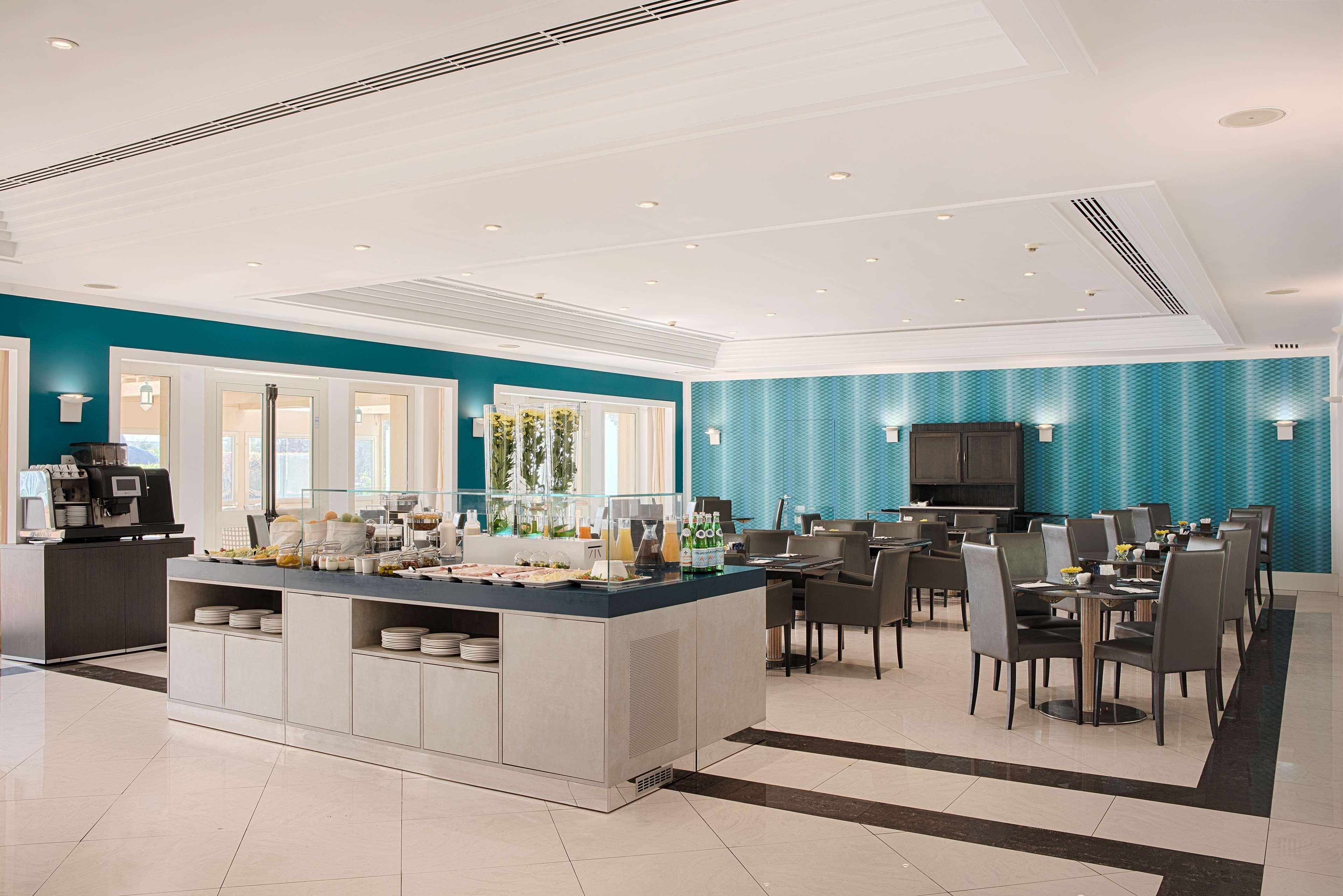 Nh Centro Hotel 4*
