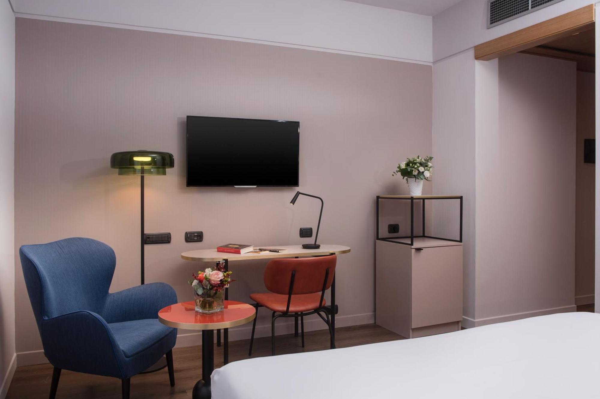 Hotel Nh Centro 4*